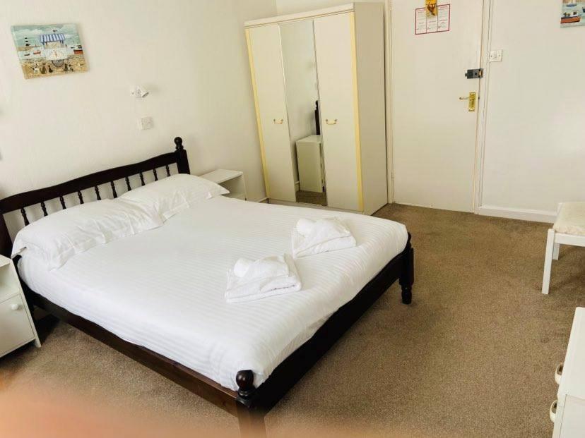 Seawold Guest House セント・ブレレード エクステリア 写真