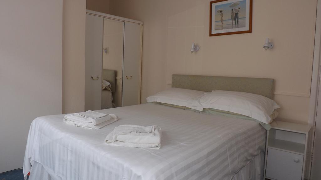 Seawold Guest House セント・ブレレード エクステリア 写真